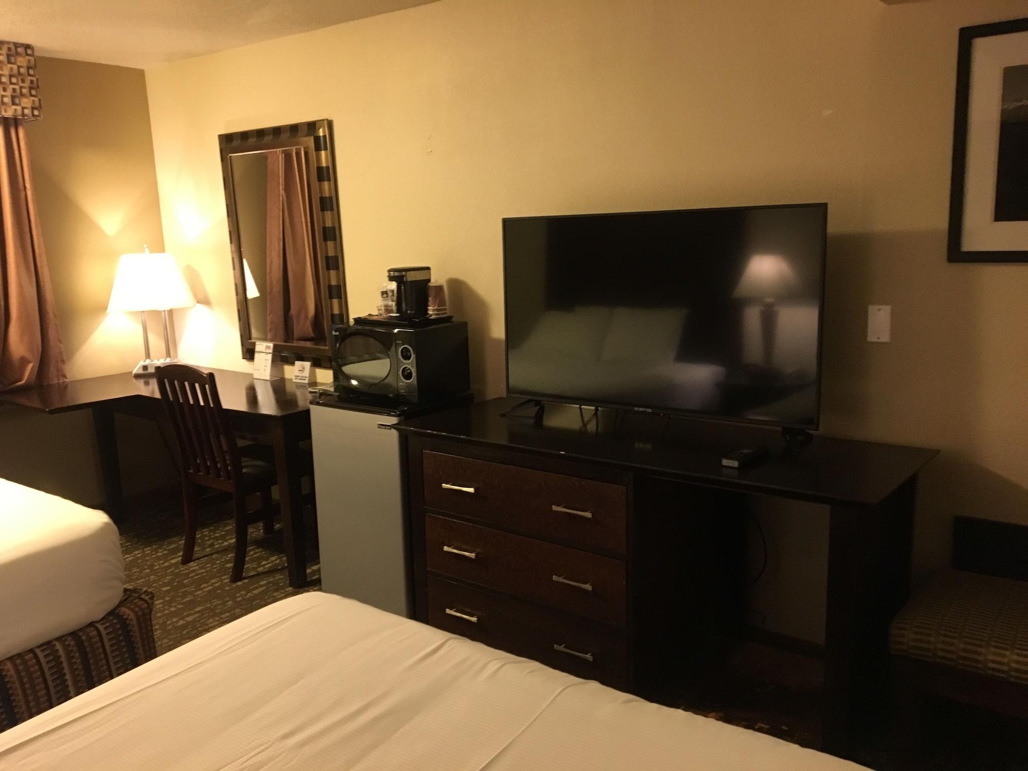 District Hotel By Oyo Portland Convention Center Экстерьер фото