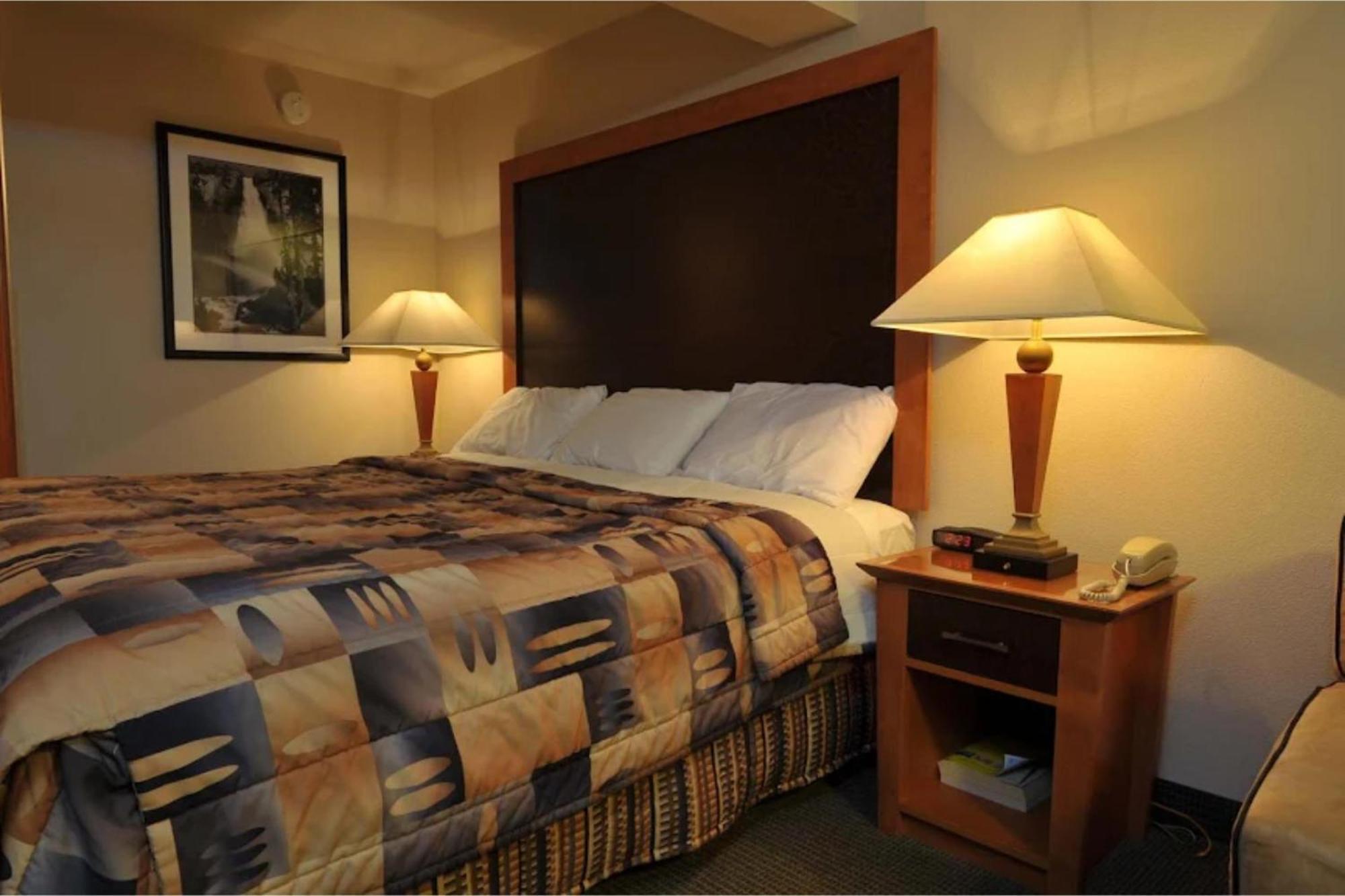 District Hotel By Oyo Portland Convention Center Экстерьер фото